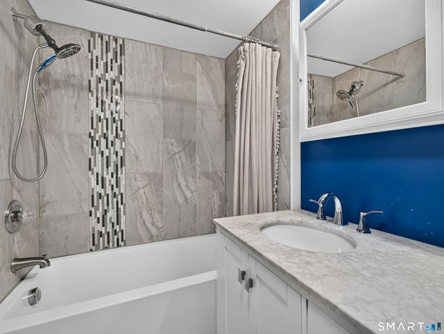 10 Glezen Street, Norwich, CT 06360