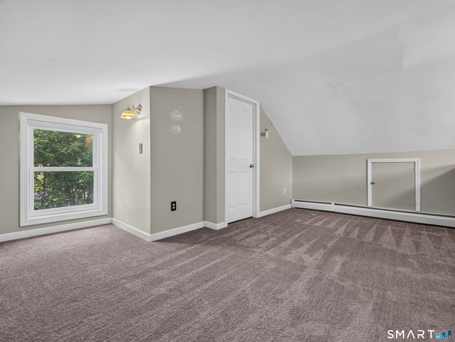 10 Glezen Street, Norwich, CT 06360