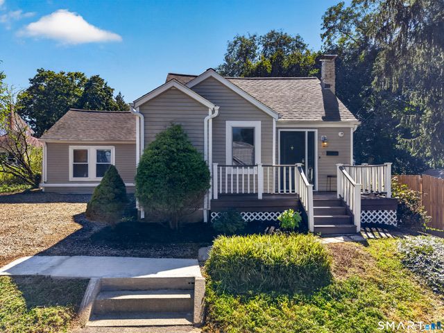 10 Glezen Street, Norwich, CT 06360