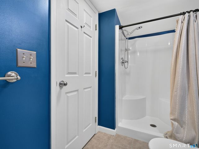 10 Glezen Street, Norwich, CT 06360