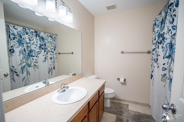 179 Timberbrook Lane, Dundee, MI 48131