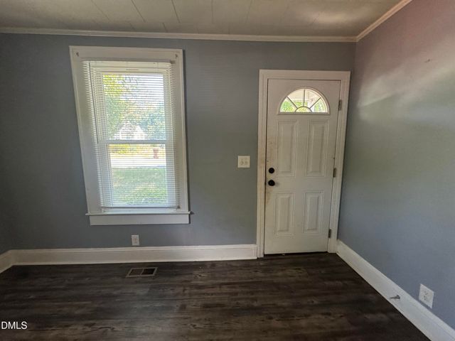 1728 Sharpe Road, Burlington, NC 27217