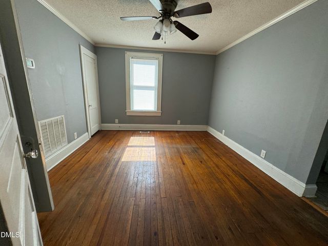 1728 Sharpe Road, Burlington, NC 27217