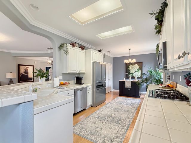 2123 Stonecrest Ln, Lincoln, CA 95648