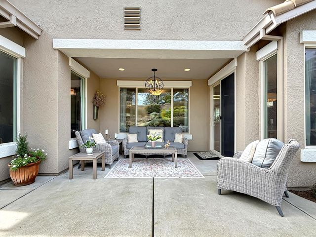 2123 Stonecrest Ln, Lincoln, CA 95648