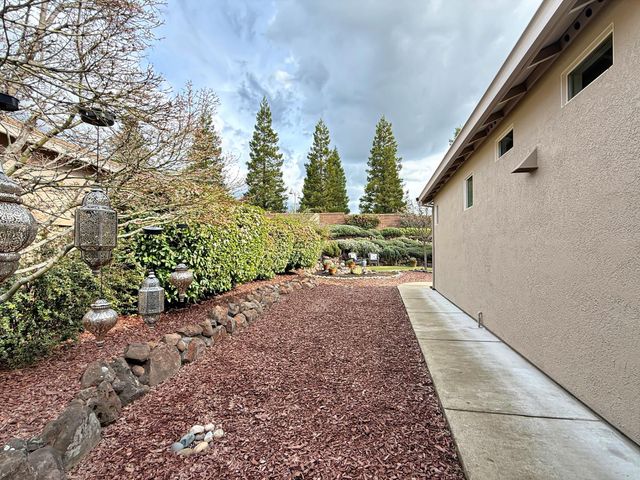 2123 Stonecrest Ln, Lincoln, CA 95648