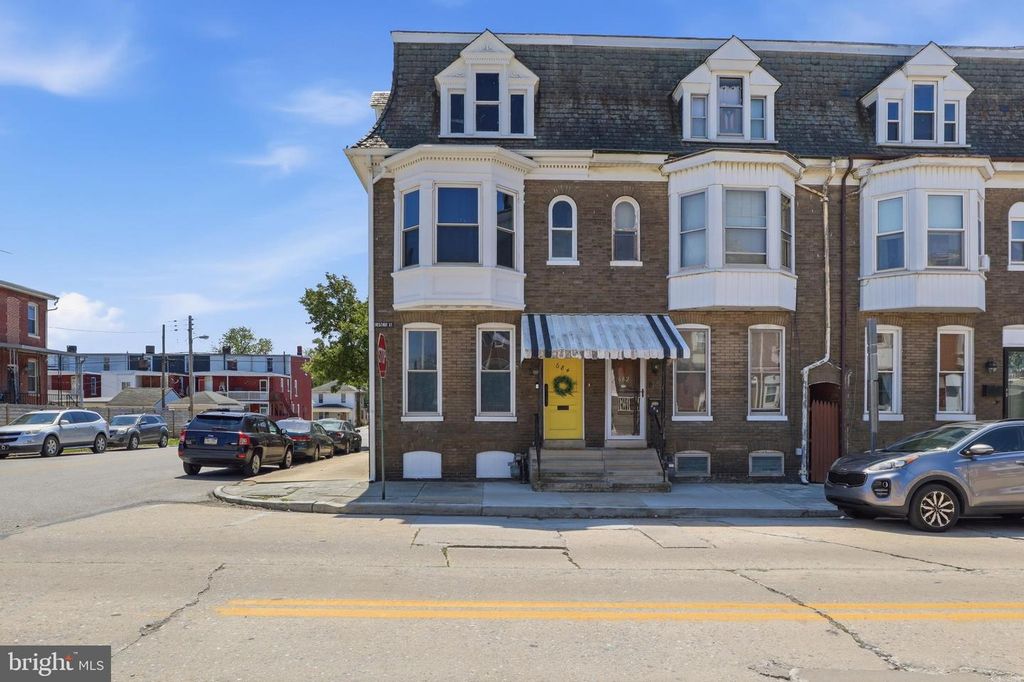 684 CHESTNUT ST, York, PA 17403