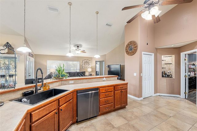 3300 SE 45TH AVENUE, Ocala, FL 34480