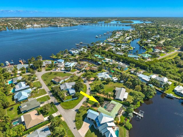 1282 SW Pelican Crescent, Palm City, FL 34990