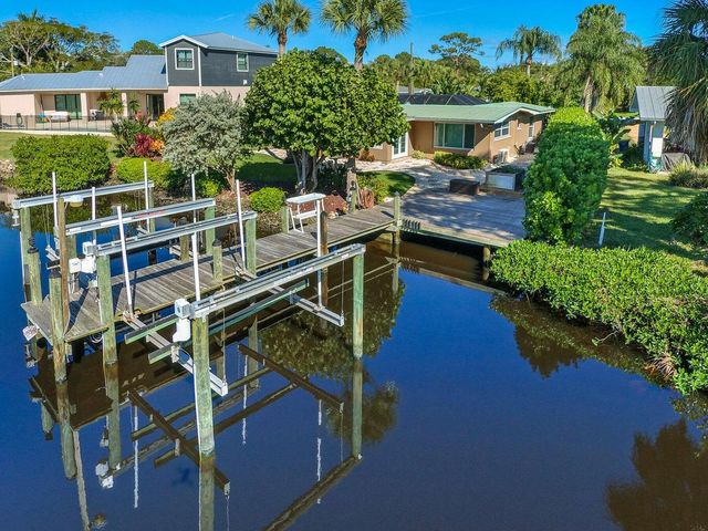 1282 SW Pelican Crescent, Palm City, FL 34990