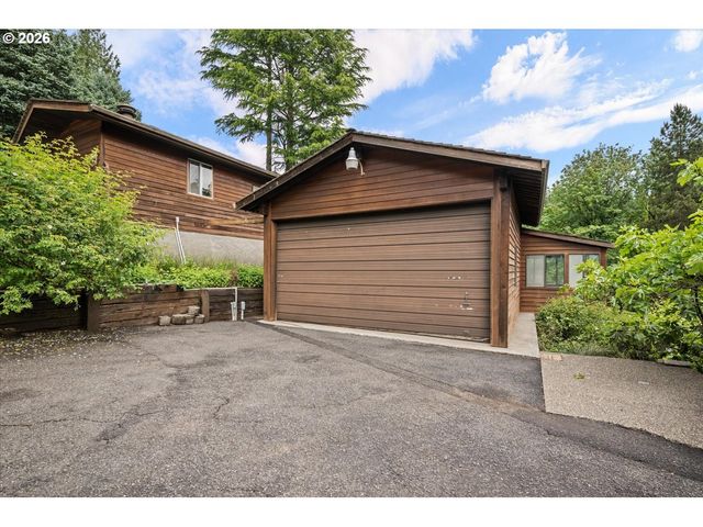 5040 Sw HILLTOP Ln, Portland, OR 97221