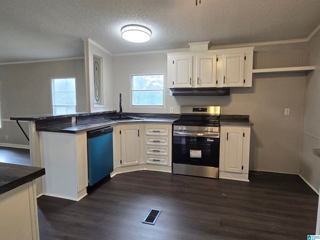 89 PINE TREE DRIVE, Locust Fork, AL 35097