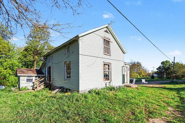 32458 County Road 665, Paw Paw, MI 49079