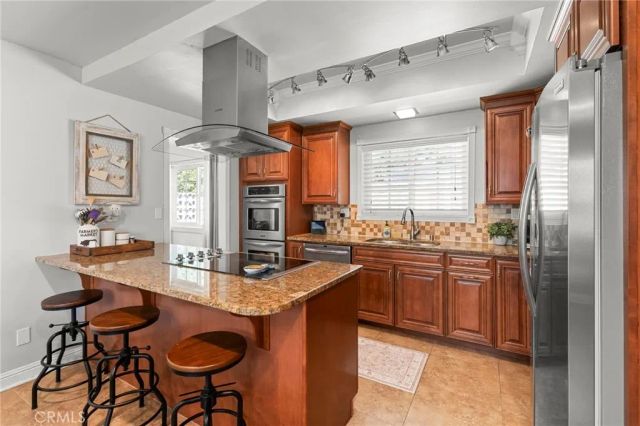555 Armsley, Ontario, CA 91762