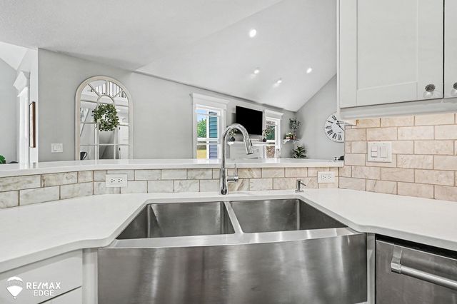 13136 Grant Circle, Vienna Twp, MI 48420
