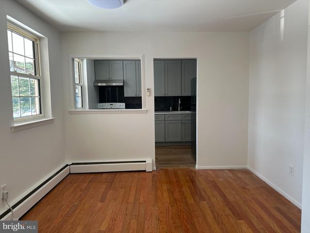 816 GARNET DR, Burlington, NJ 08016