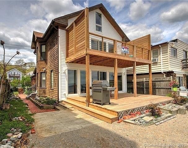 15 Merwin Avenue, Milford, CT 06460