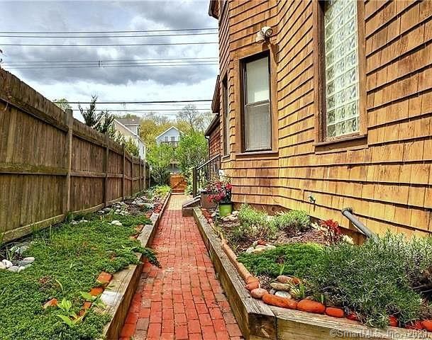 15 Merwin Avenue, Milford, CT 06460