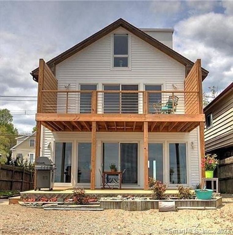 15 Merwin Avenue, Milford, CT 06460
