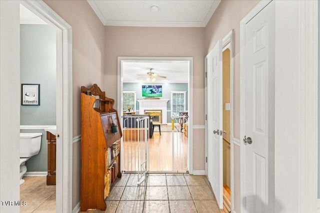 3304 Green Meadows Drive, Johnson City, TN 37604