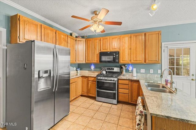 3304 Green Meadows Drive, Johnson City, TN 37604