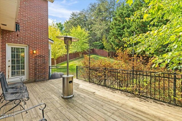 3304 Green Meadows Drive, Johnson City, TN 37604