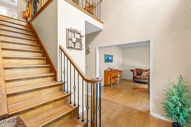3304 Green Meadows Drive, Johnson City, TN 37604