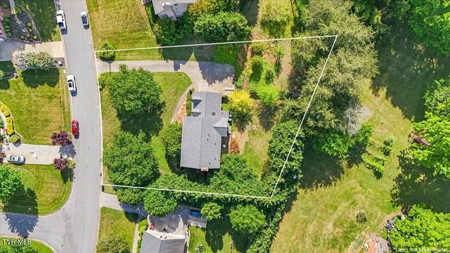 3304 Green Meadows Drive, Johnson City, TN 37604