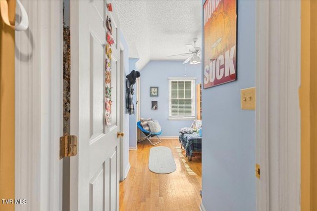 3304 Green Meadows Drive, Johnson City, TN 37604
