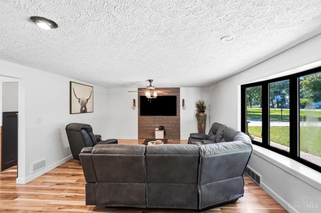 1276 Ross Millville Road, Millville, OH 45013