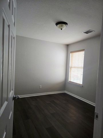 15618 Sweet Maple Court, Houston, TX 77049