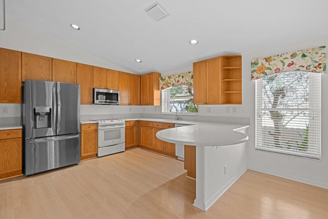 4977 Victoria Circle, West Palm Beach, FL 33409