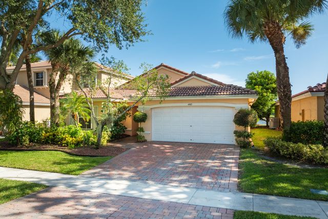 4977 Victoria Circle, West Palm Beach, FL 33409