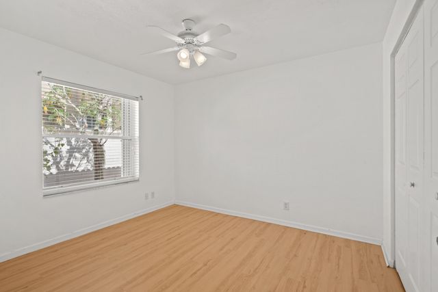 4977 Victoria Circle, West Palm Beach, FL 33409
