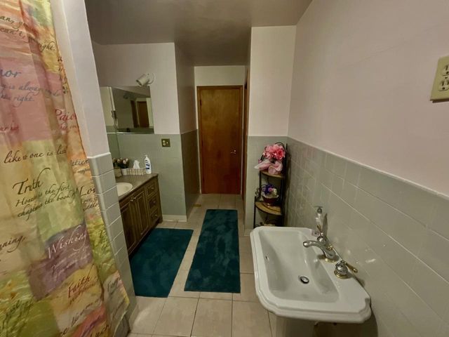 2443 shopiere Road, Beloit, WI 53511