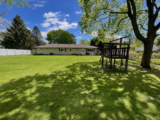 2443 shopiere Road, Beloit, WI 53511