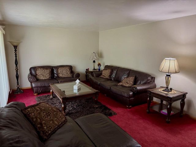 2443 shopiere Road, Beloit, WI 53511