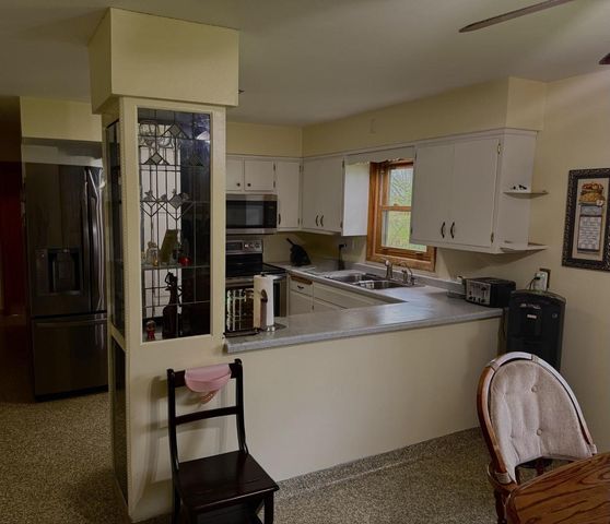 2443 shopiere Road, Beloit, WI 53511