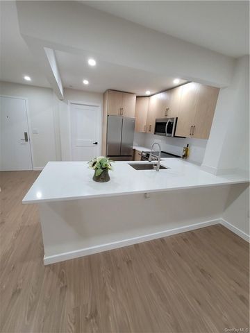 348 Main Street 3D, New Rochelle, NY 10801