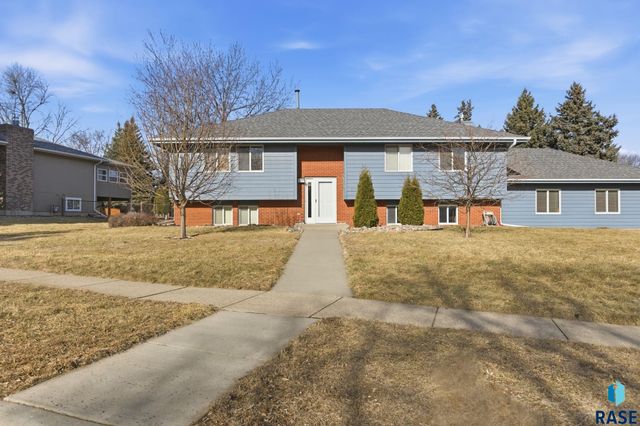 6201 W 32nd St Street, Sioux Falls, SD 57106