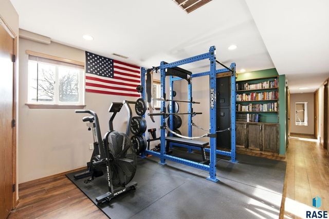 6201 W 32nd St Street, Sioux Falls, SD 57106