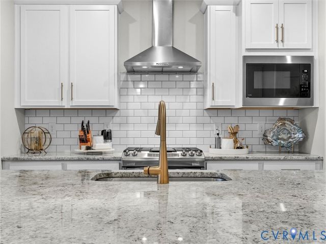 9245 Cerulean Pl, Richmond, VA 23238