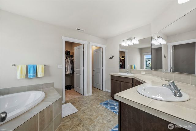 6623 Jensen Road, Stanwood, WA 98292