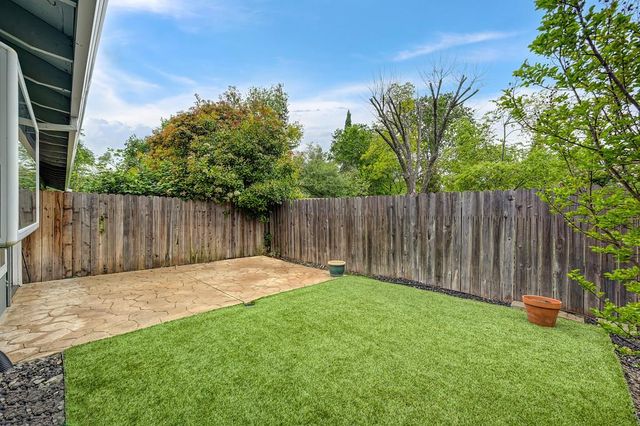 3335 Village Ct, Cameron Park, CA 95682