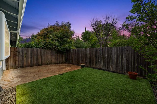 3335 Village Ct, Cameron Park, CA 95682