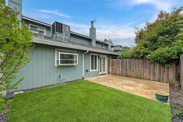 3335 Village Ct, Cameron Park, CA 95682