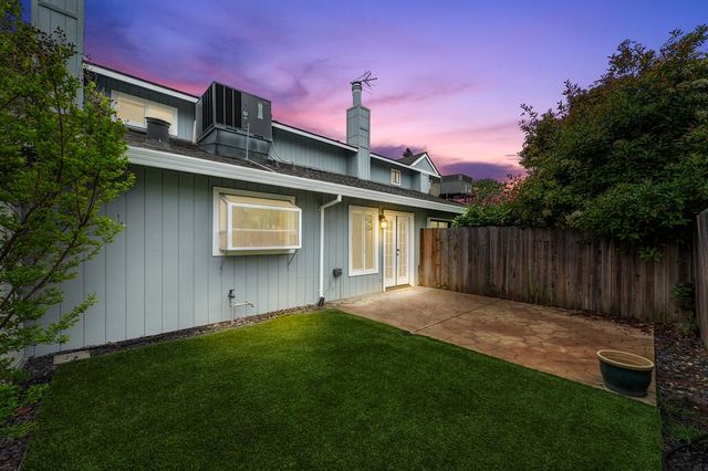 3335 Village Ct, Cameron Park, CA 95682