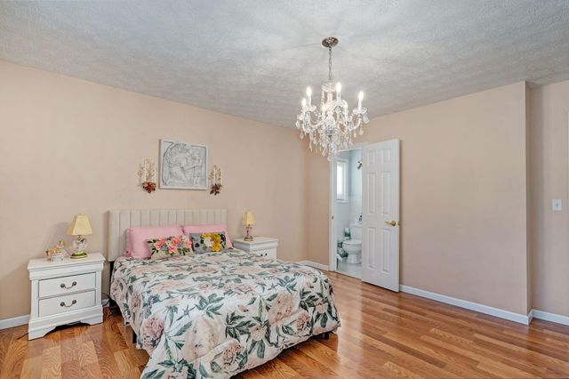 1909 S Nettleton Avenue, Springfield, MO 65807