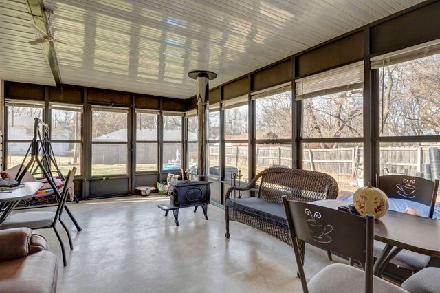 1909 S Nettleton Avenue, Springfield, MO 65807