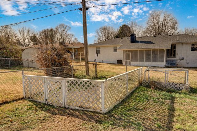 1909 S Nettleton Avenue, Springfield, MO 65807